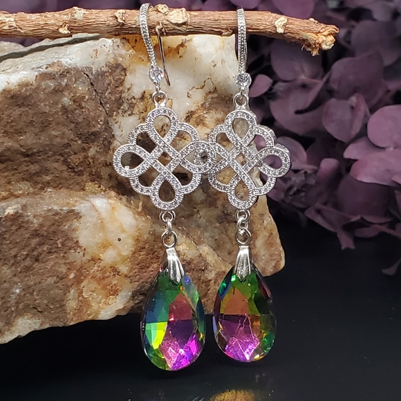 Platinum plated Earrings White Topaz/Rainbow Australian Crytal Diamond Cut - Picture 1 of 6
